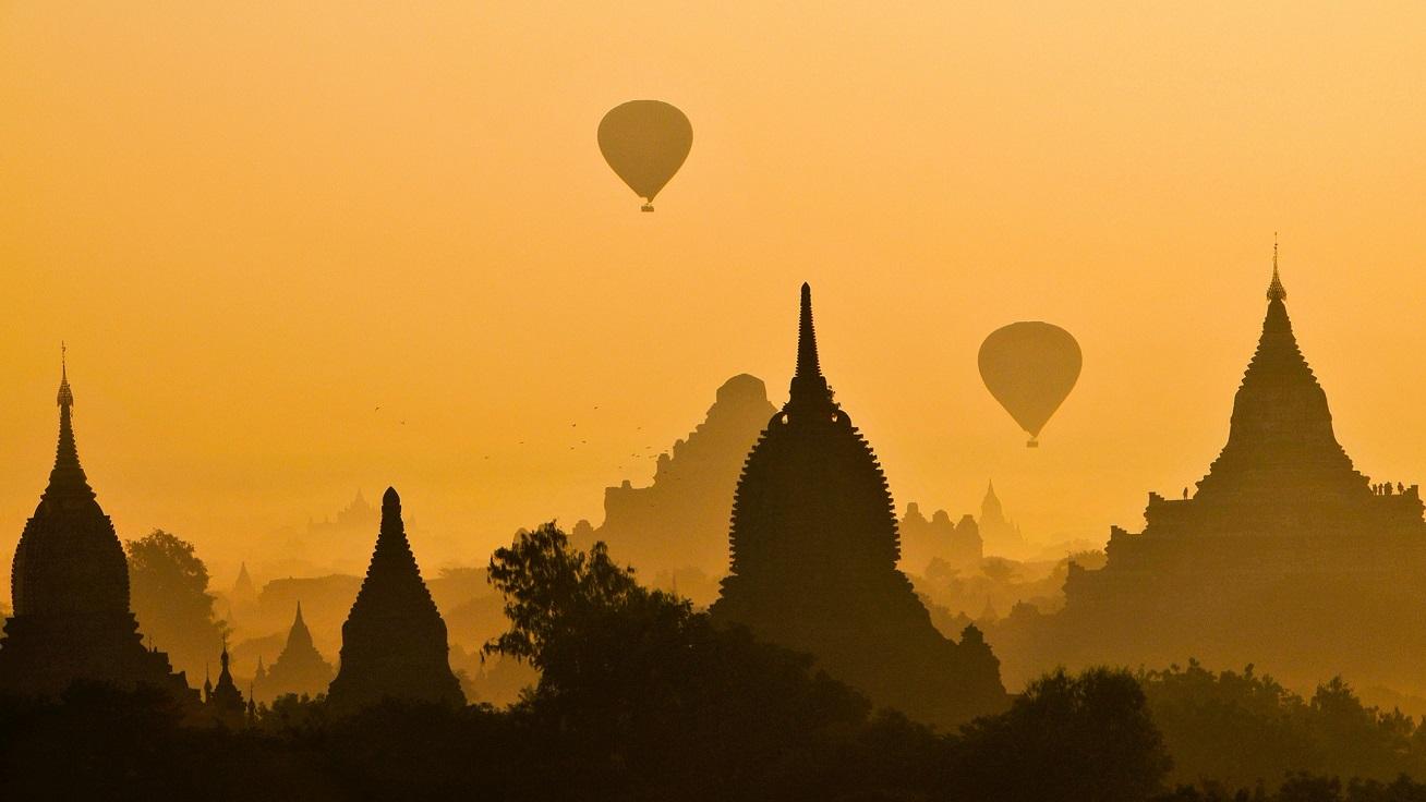 temples and balloons